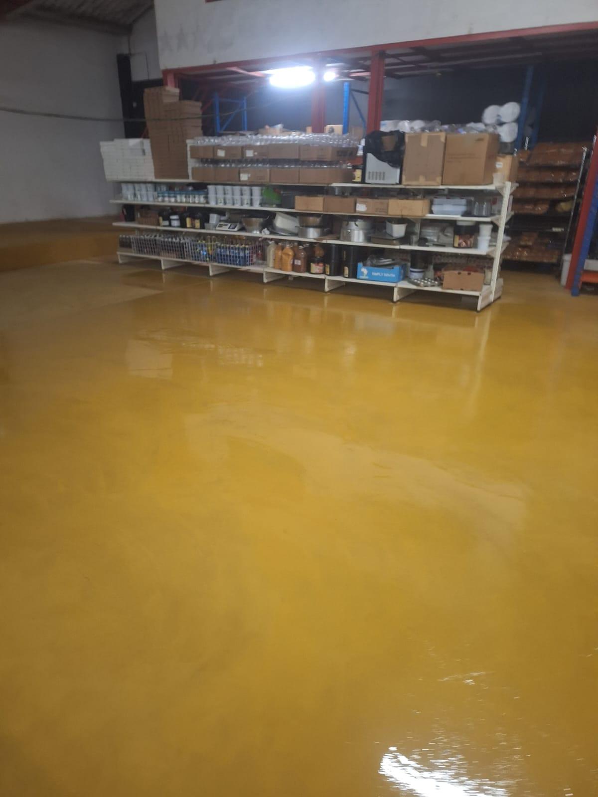 Seamless polyurethane screed floor with a smooth, even surface